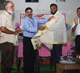 Dr.Nirpin Recieves Prize for Poster